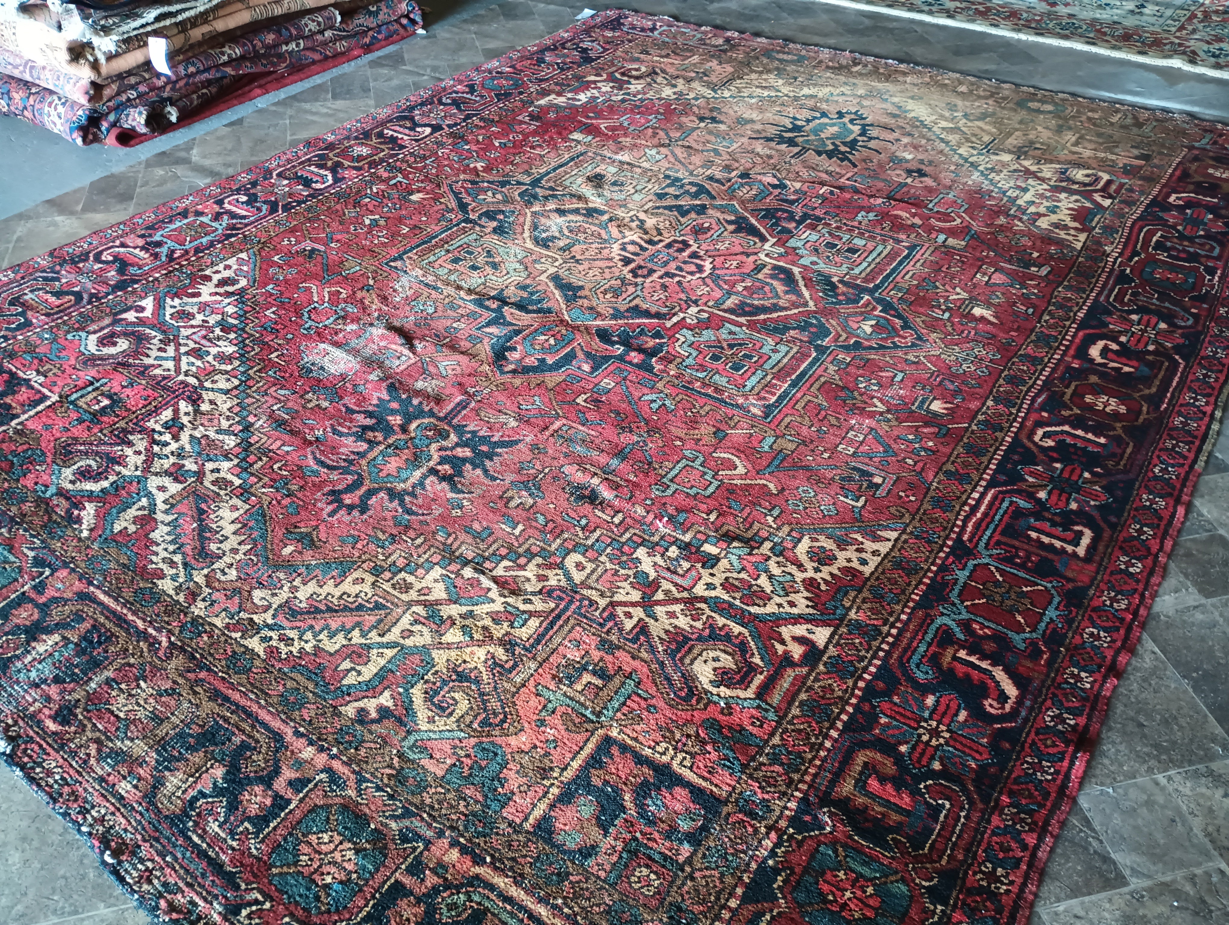 9 x 13 Antique Persian Heriz Rug 52634