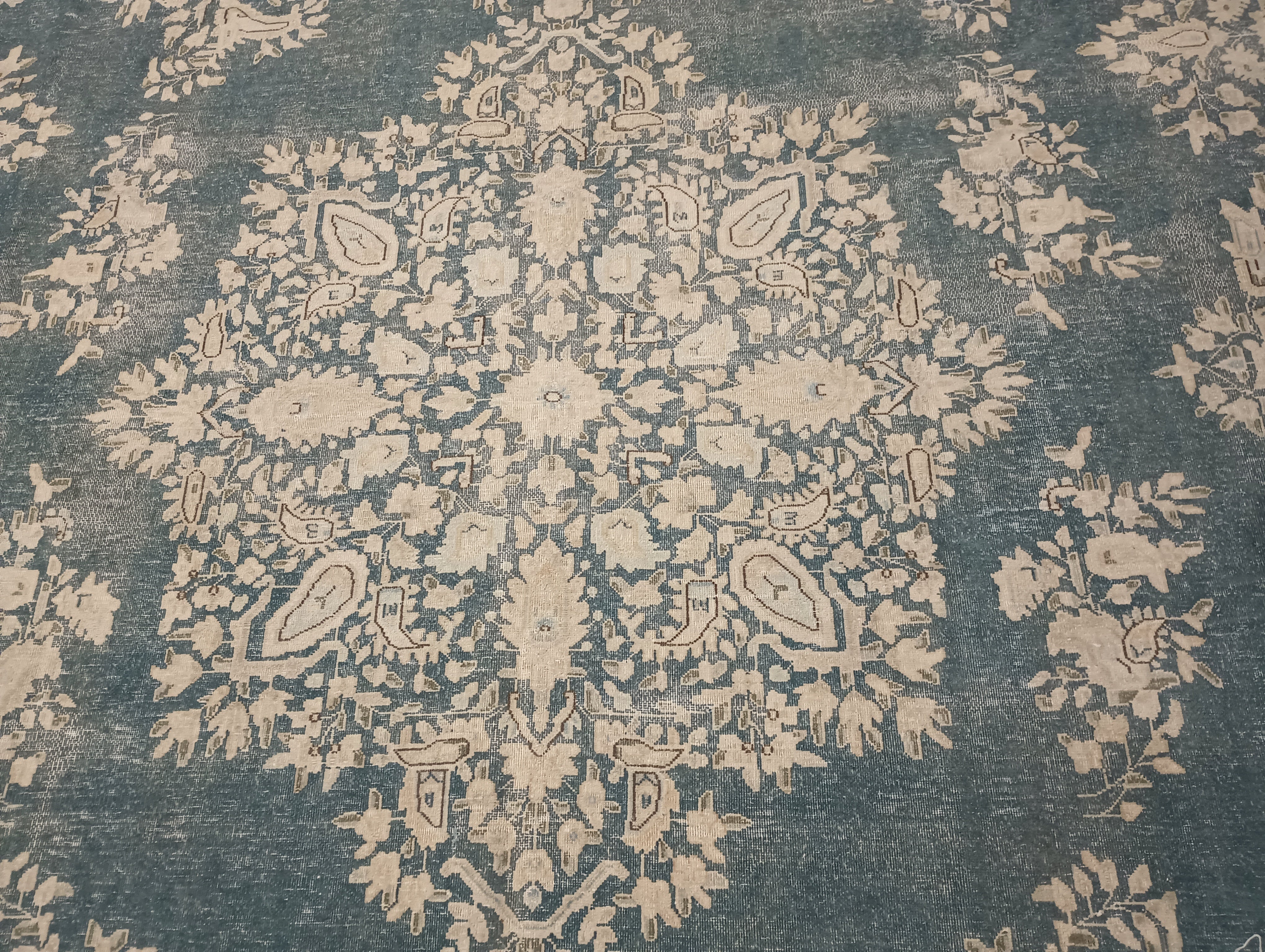 Vintage Kirman Tappeto 265x379 - CarpetVista