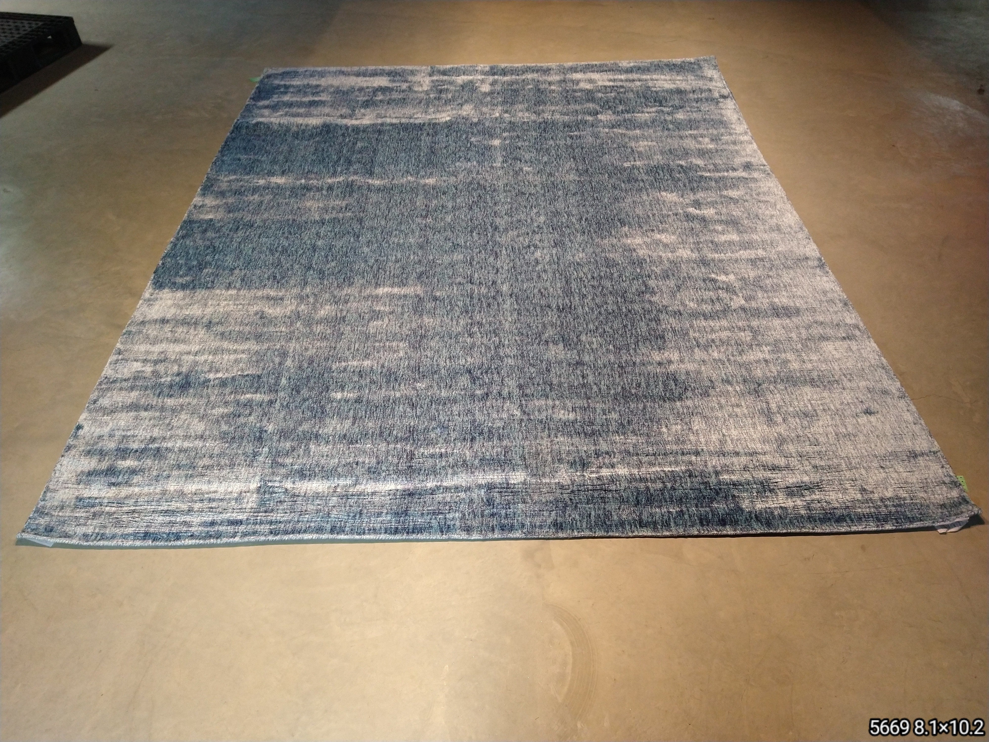 8'x8' Beau Blue, Abstract Design, Wool and Pure Silk, Hand Woven, Round  Oriental Rug